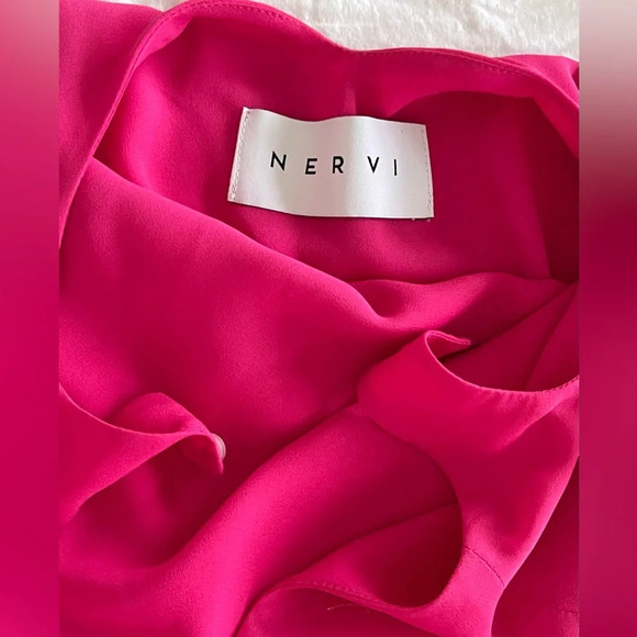 NERVI Penelope Flare-Sleeve Mini Shift Dress w/ Feather Trim - Picture 3 of 9